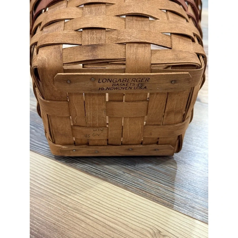 LONGABERGER CHRISTMAS COLLECTION POINSETTIA BASKET 1988 EDITION SIGNED